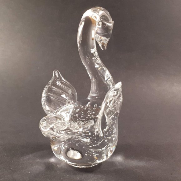 Vintage Large glass Swan paperweight/figurine - Picture 5 of 8
